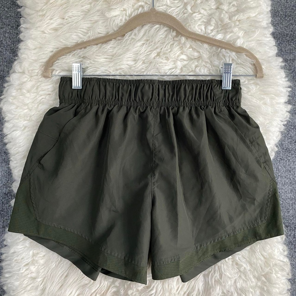 ATHLETIC WORKS OLIVE GREEN SHORTS ELASTIC WAISTBAND ACTIVEWEAR GYM WORKOUT